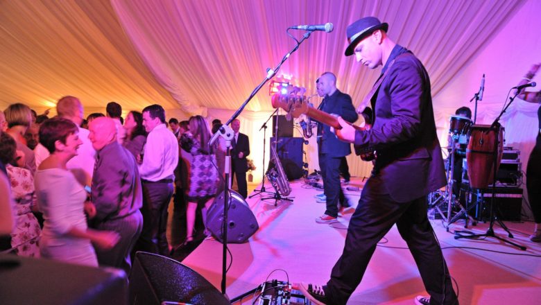 Arranging for the best wedding entertainment