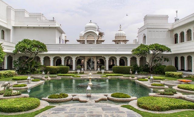 Best 5 star Hotels - Taj Lake Palace Udaipur