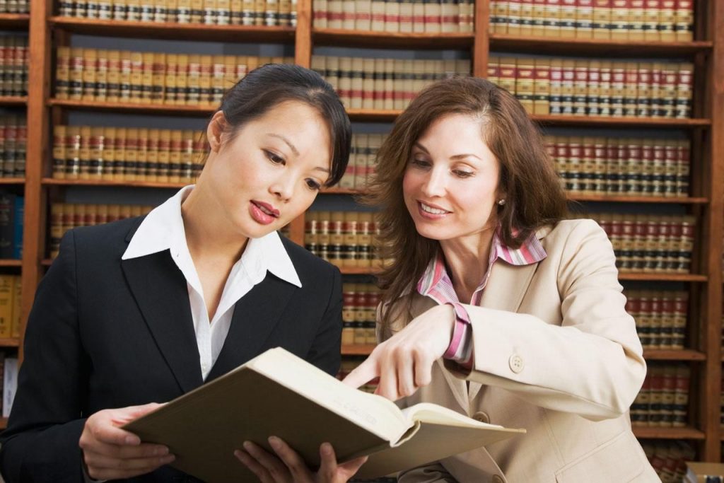 How to Choose a Law Firm Thats Right For You