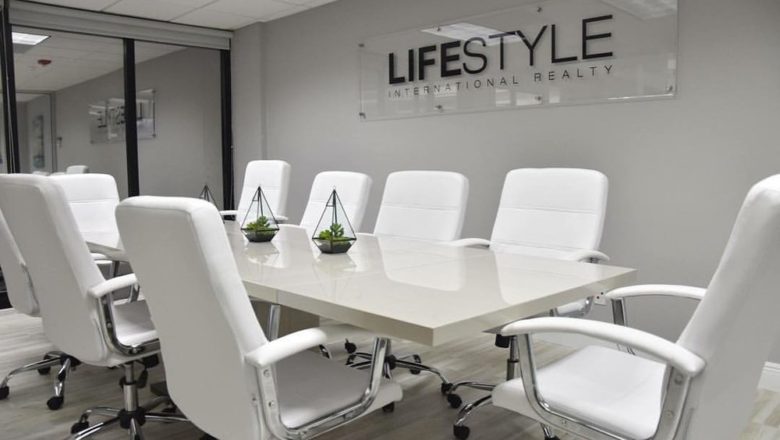 Pros And Cons Of Lifestyle Firms