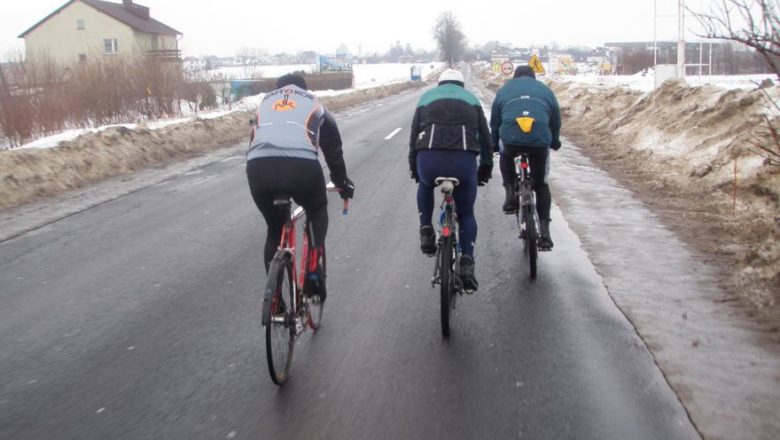 Guide To Winter Cycling for Road Cyclists
