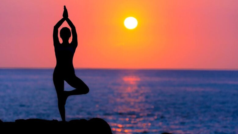 Bikram yoga retreat, preventing or causing injury?